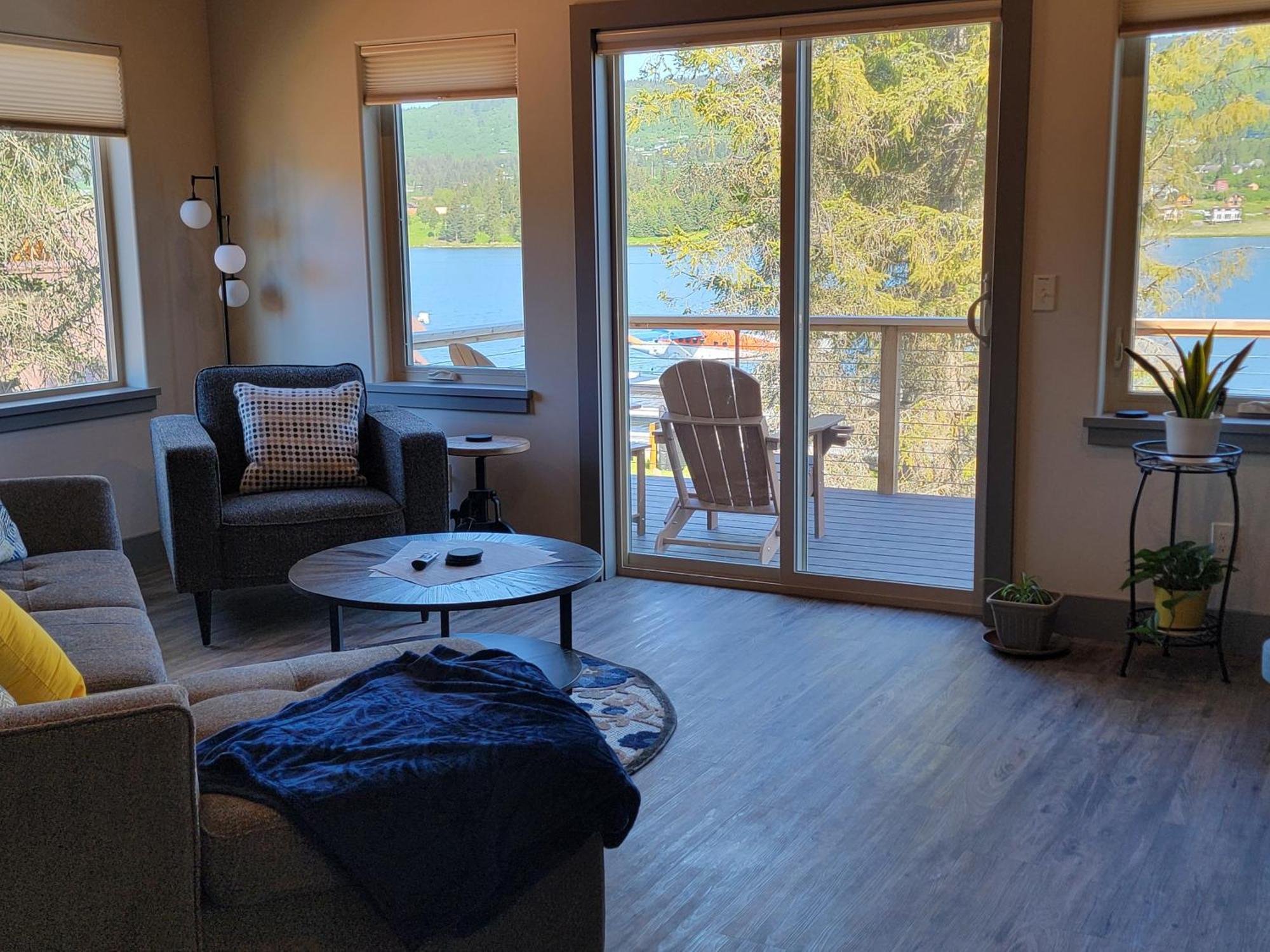Lakeshore Lodging Suites Homer Esterno foto