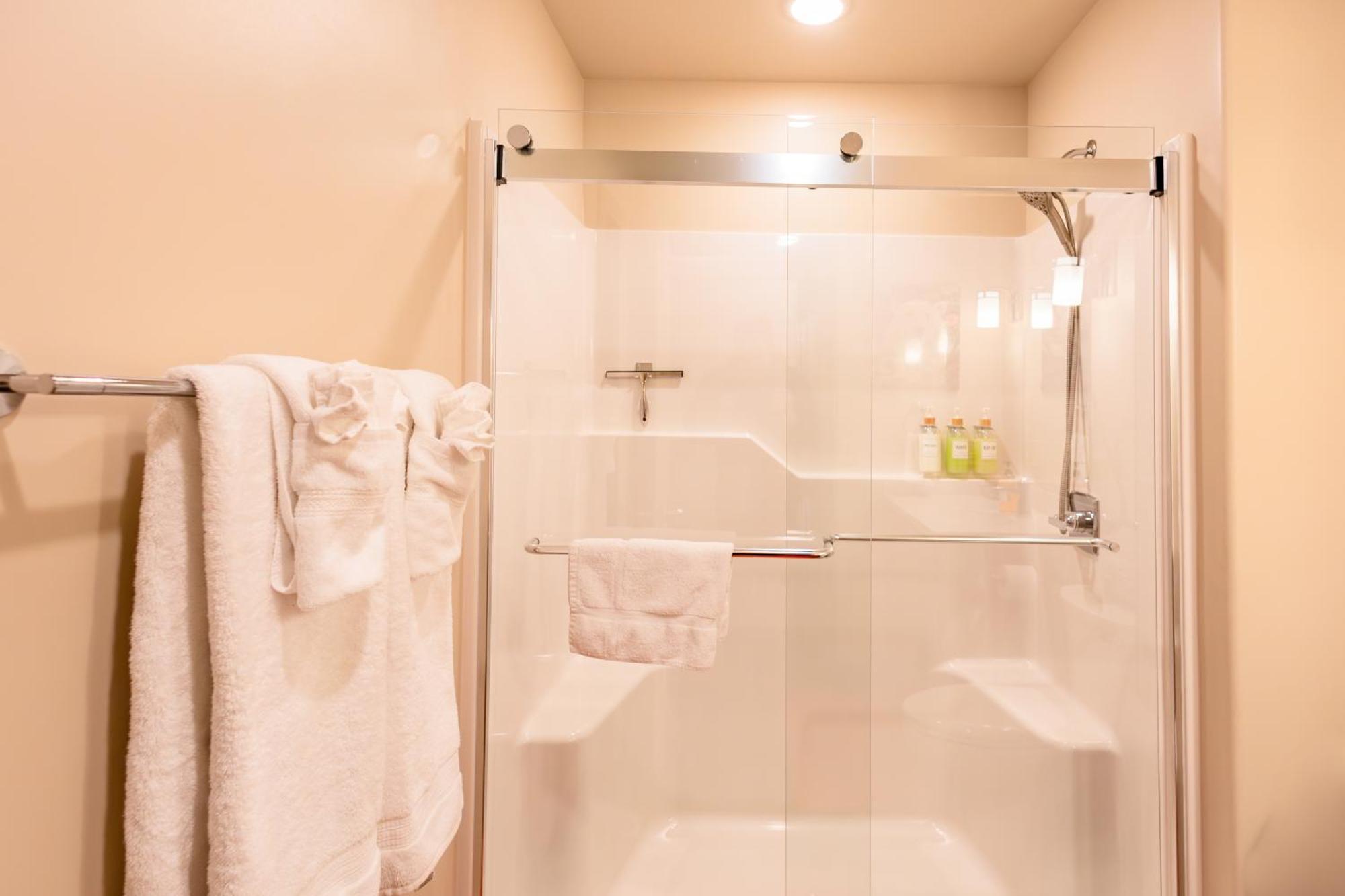 Lakeshore Lodging Suites Homer Esterno foto